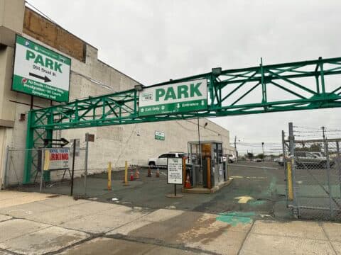Broad Parking – Lot