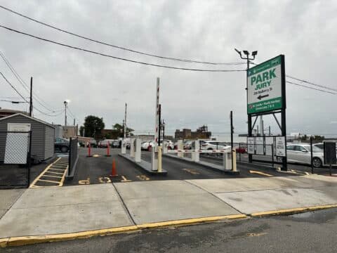 Jury Parking Lot