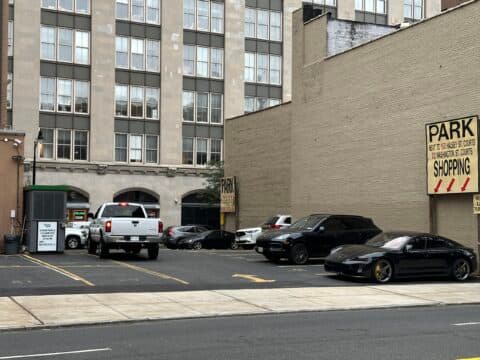LM Academy Parking – Lot