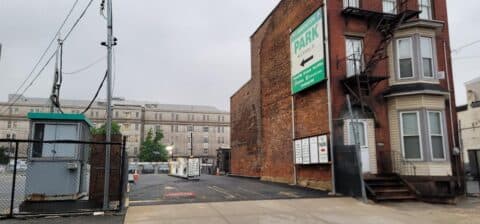 LM Kinney Parking, LLC