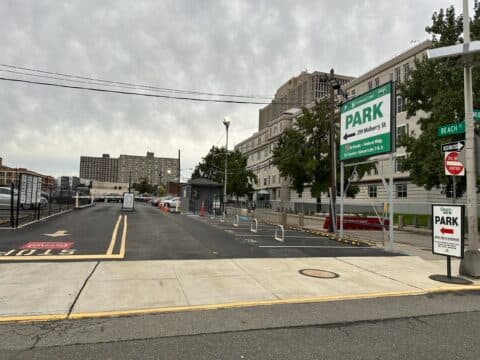 Mulberry Parking – Lot