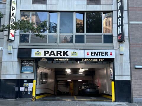 LM Michigan Parking – Garage